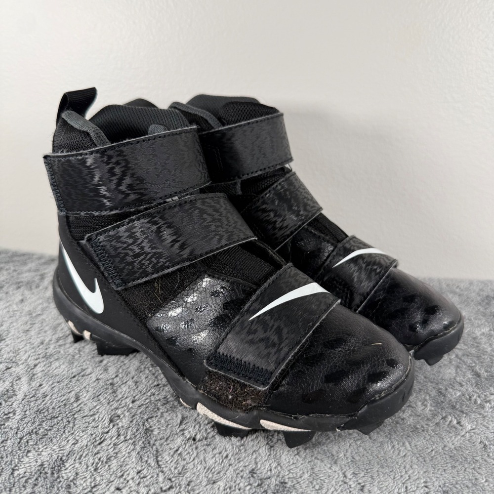 Nike Force Savage Shark 2 Football Cleats Kids Size 2Y Black AQ7723-001 Straps